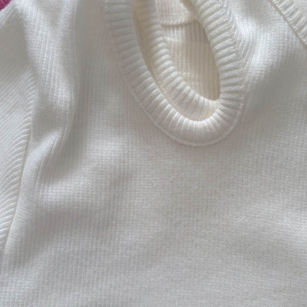 Yuji Cut-Out Ribbed Tee. - Picture 3 of 3